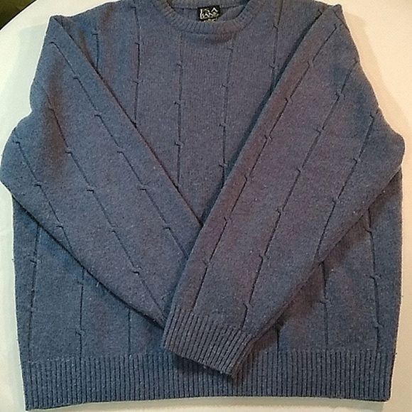 Jos. A. Bank Sweaters - Jo's A Bank XL lambswool wall blue Hues crew neck cardigan.